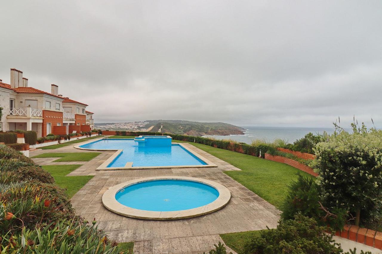 Apartamento Vista Premium Sto Antonio São Martinho do Porto Exterior photo